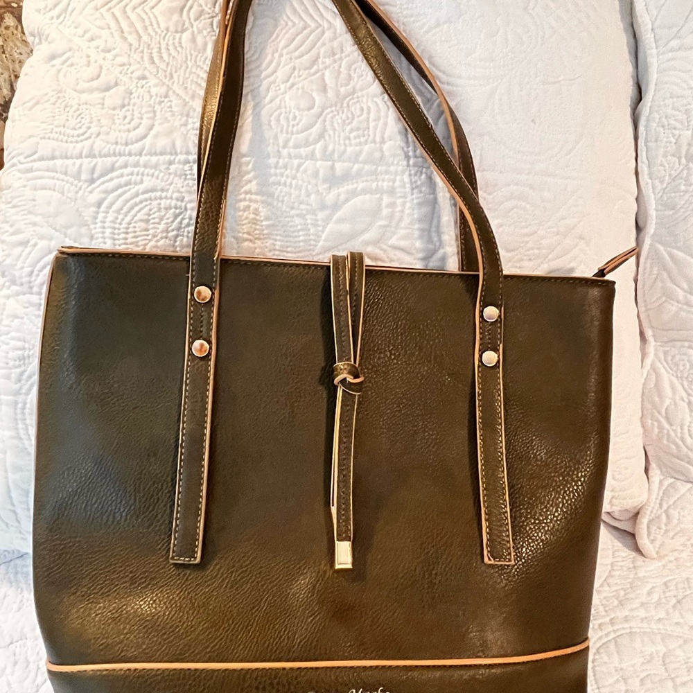 Darcy Marks London Elegant Olive Green Tote Bag